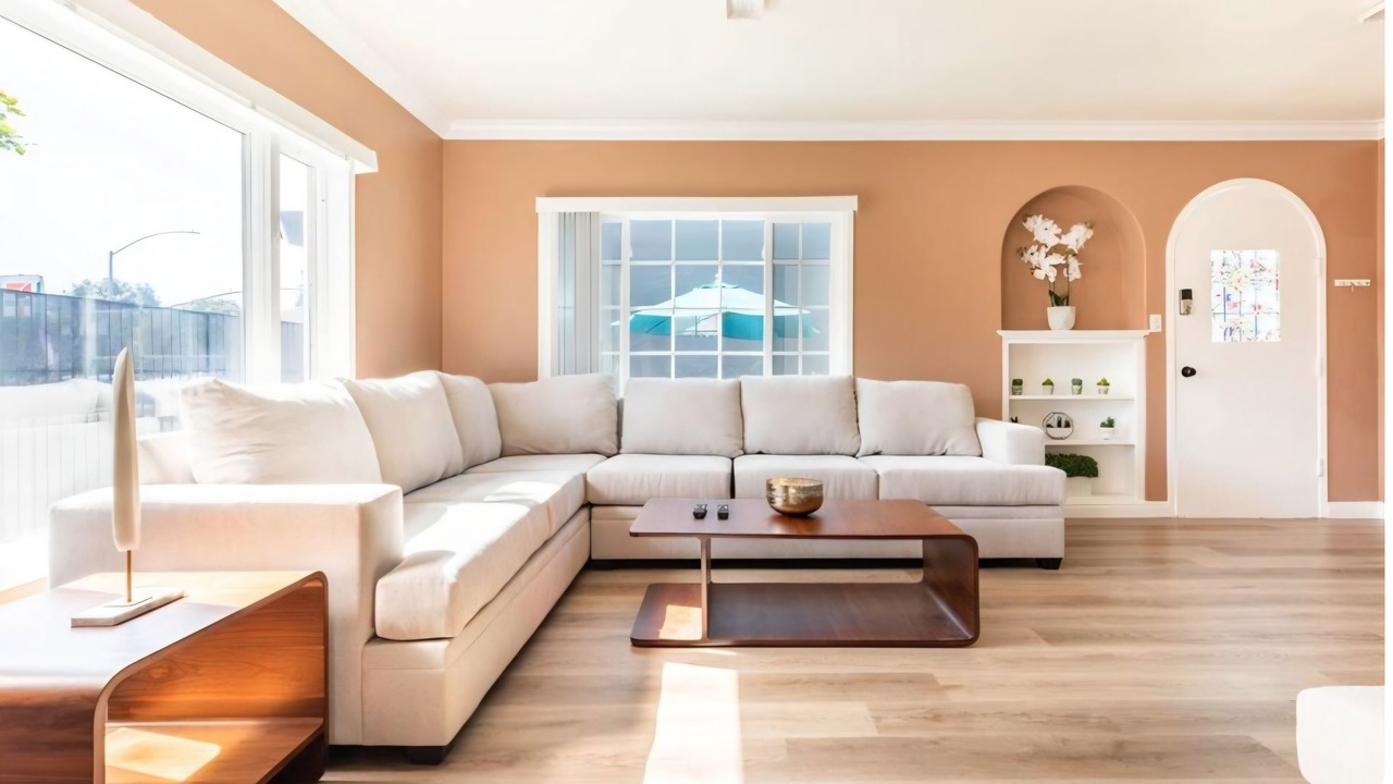 Photo of Livingroom in Floral Park