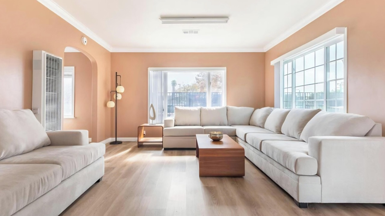 Photo of Livingroom in Floral Park