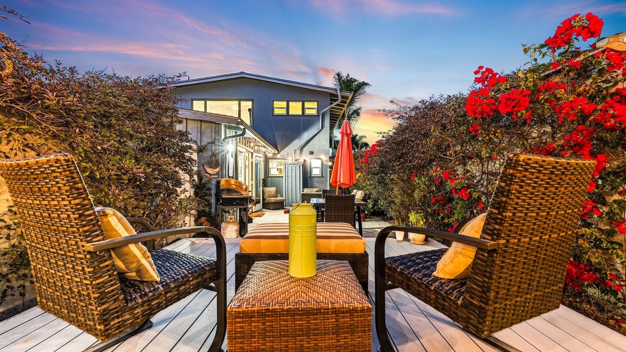 Photo of Patio Balcony in Pierpont Bay