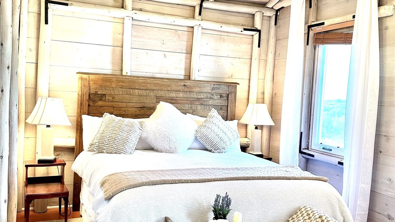 Photo of Bedroom in Callender