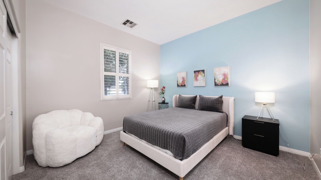 Photo of Bedroom in Greenacres