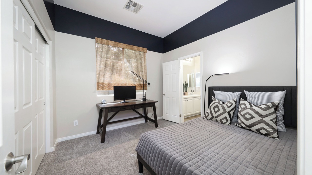 Photo of Bedroom in Greenacres