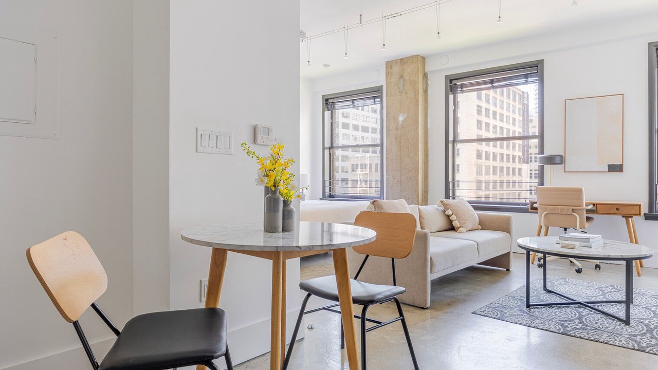 Photo of Livingroom in Historic Core