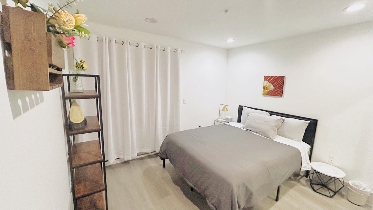 Photo of Bedroom in Van Nuys
