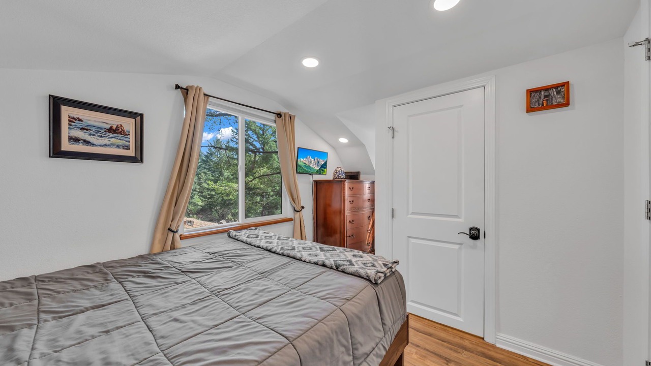 Photo of Bedroom in Los Gatos