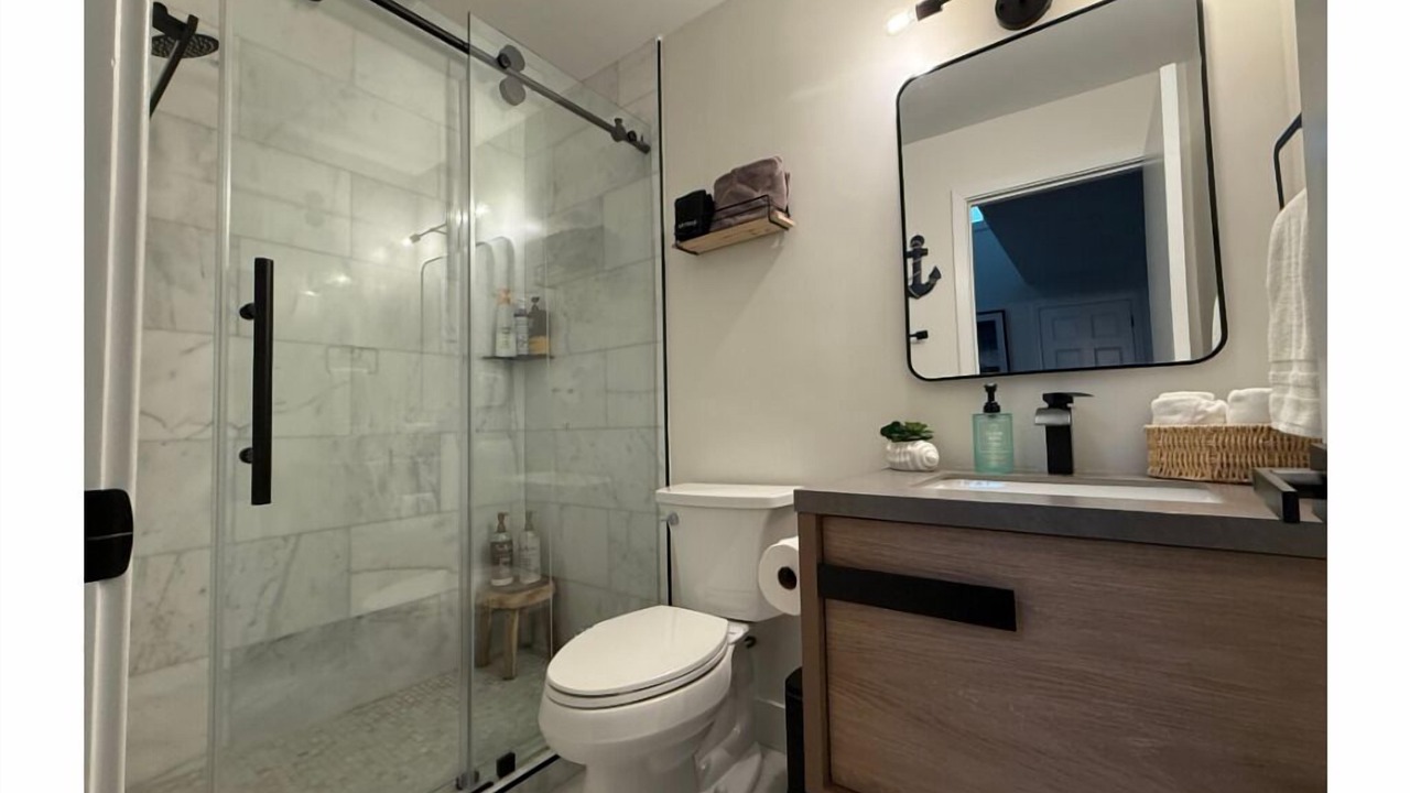 Photo of Bathroom in Sunset Beach