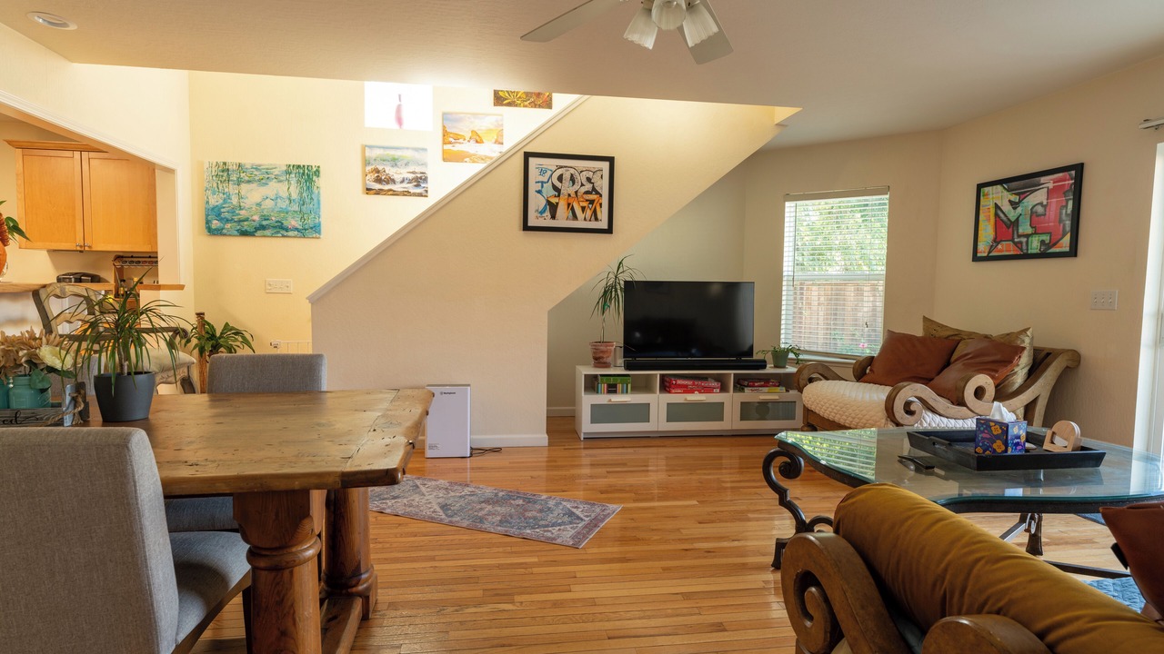 Photo of Livingroom in Concord