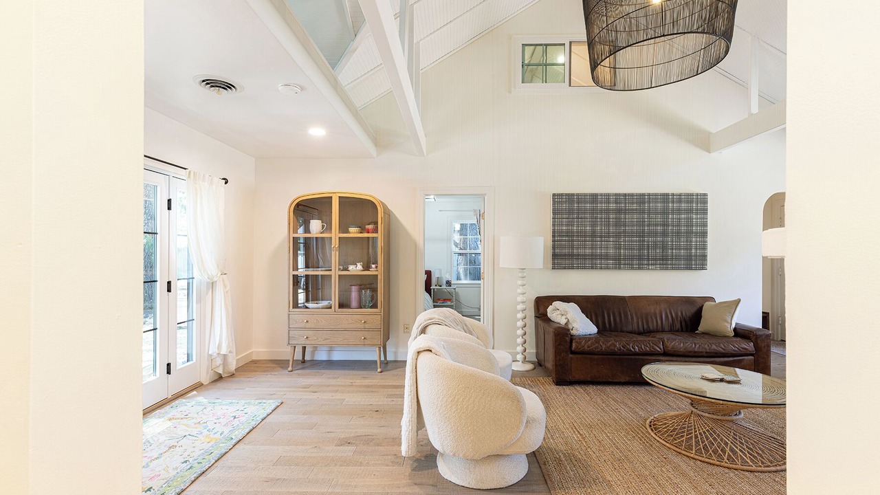 Photo of Livingroom in St. Helena