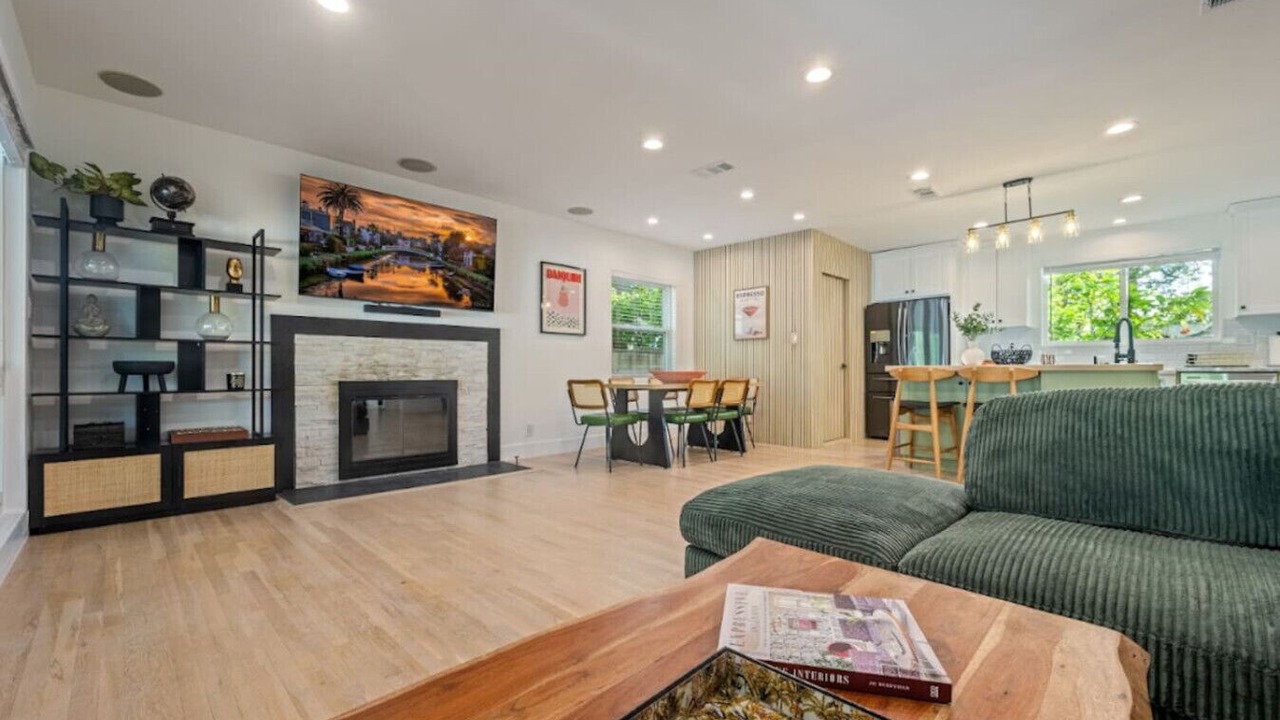 Photo of Livingroom in Lake Balboa