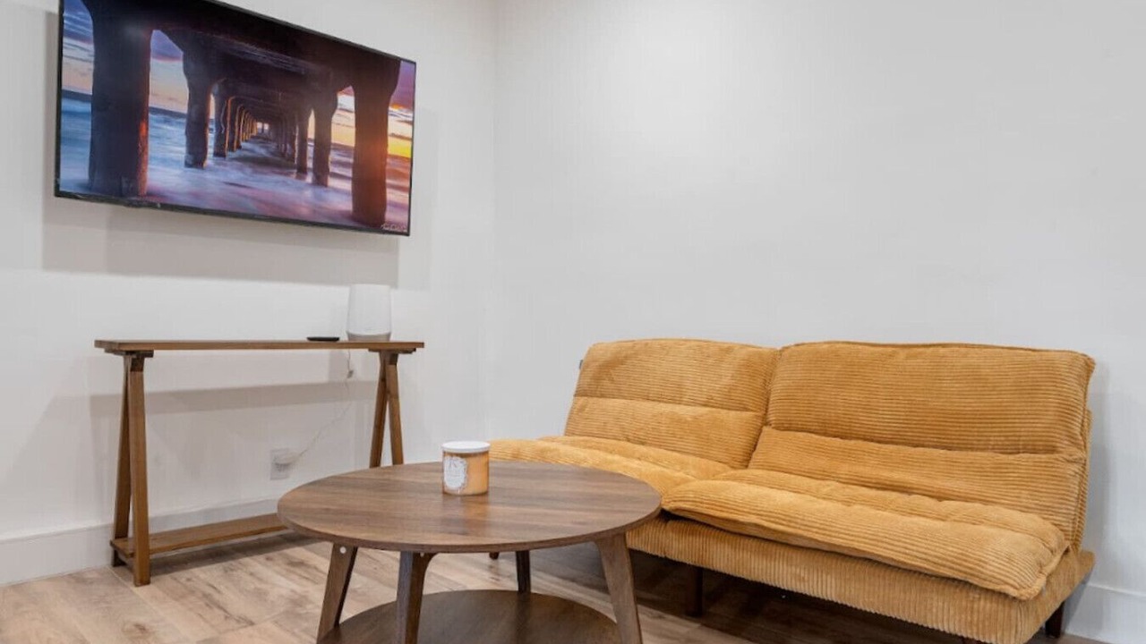 Photo of Livingroom in Lake Balboa