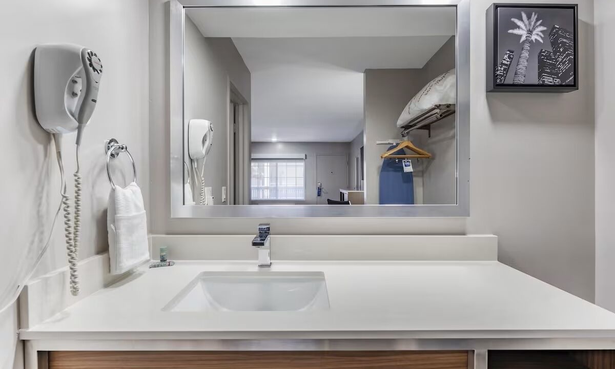 Photo of Bathroom in Inglewood