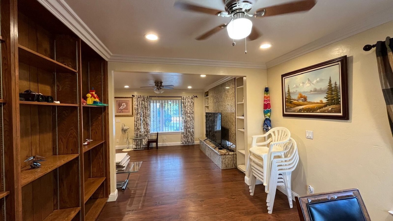 Photo of Livingroom in Reedley
