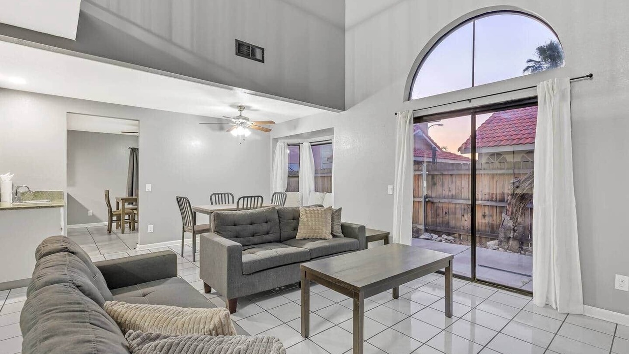 Photo of Livingroom in San Bernardino