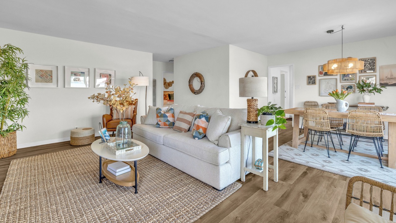 Photo of Livingroom in Belmont Shore