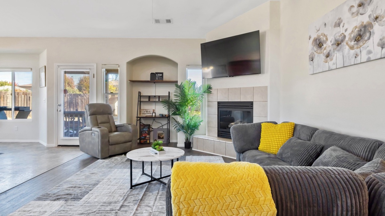 Photo of Livingroom in Visalia