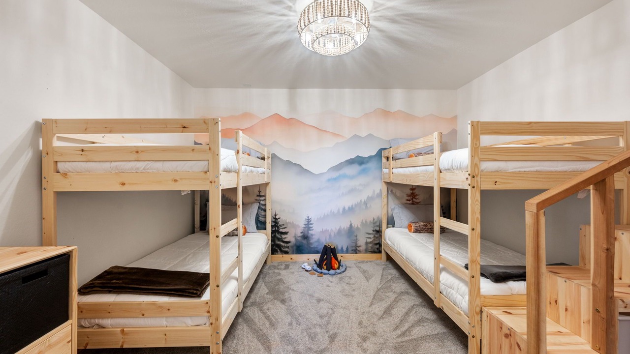 Photo of Bedroom in Highland Pines