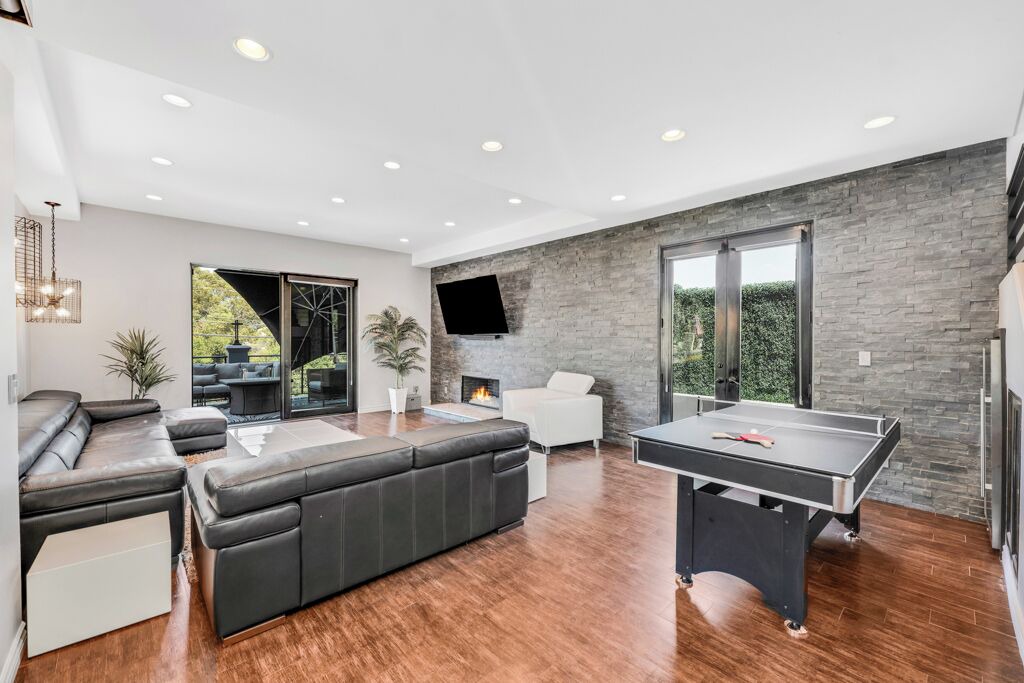 Photo of Livingroom in Hollywood Hills
