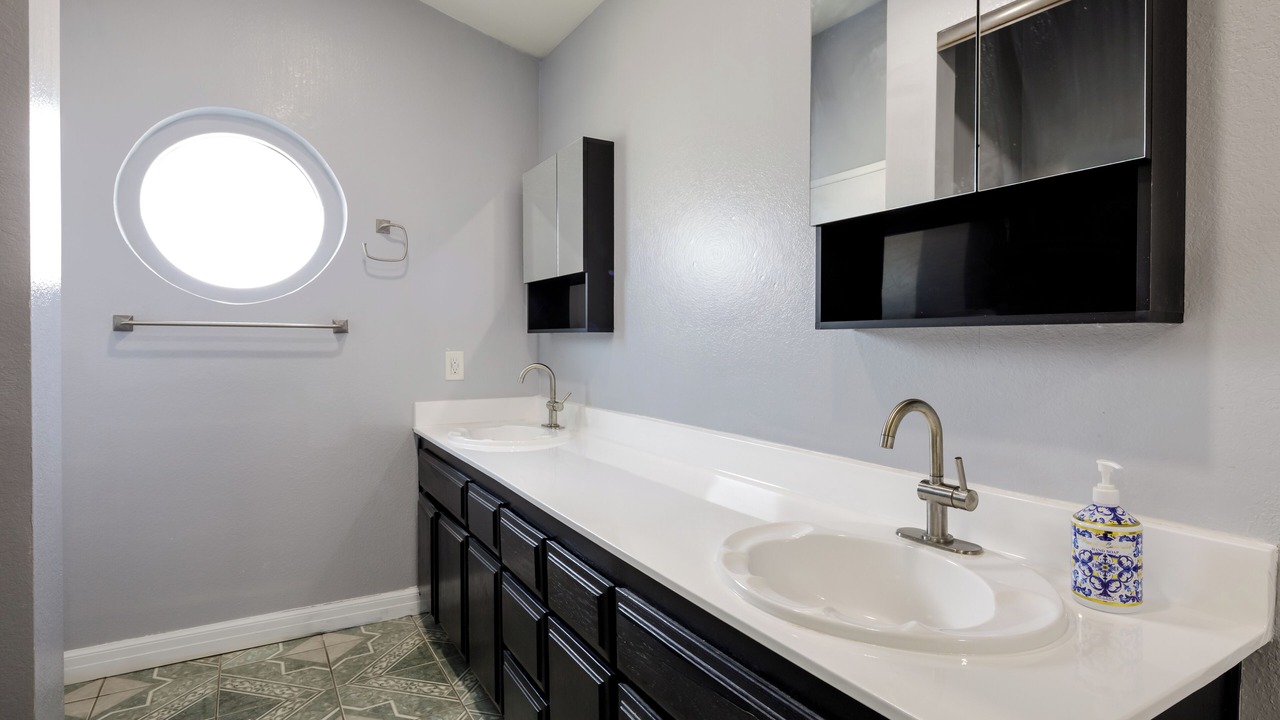 Photo of Bathroom in Moreno Valley