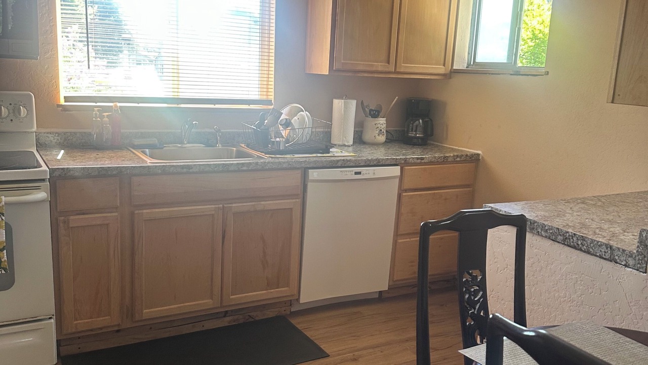 Photo of Kitchen in Crescent City North