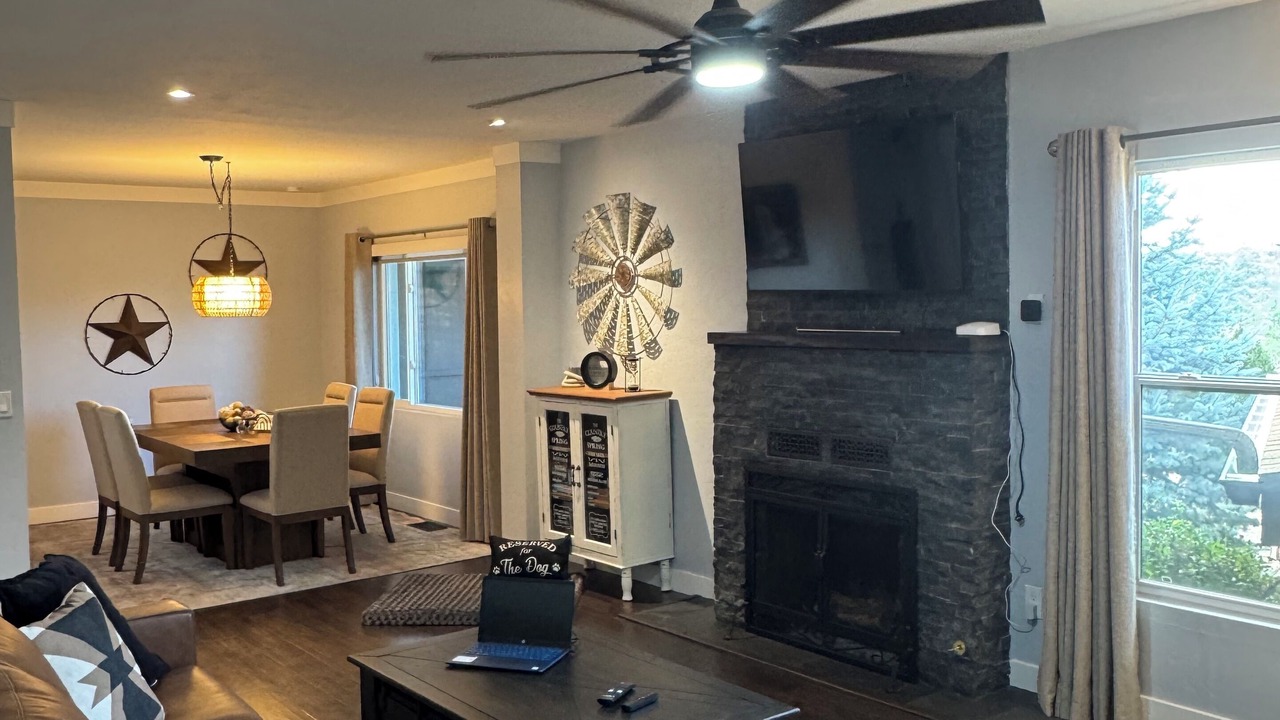 Photo of Livingroom in Prescott Heights