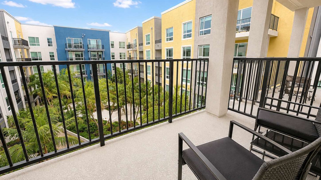 Photo of Patio Balcony in Lyon Street