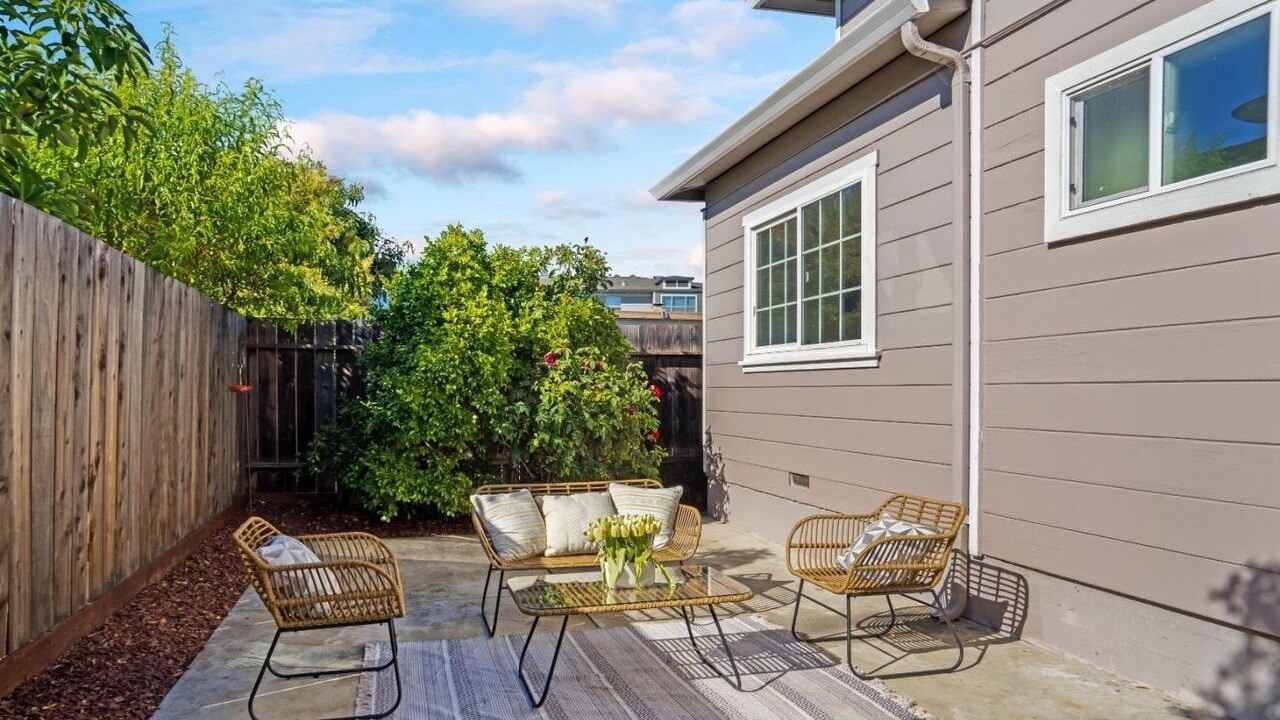 Photo of Patio Balcony in South Fair Oaks