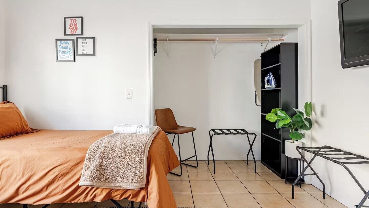 Photo of Bedroom in South Gate