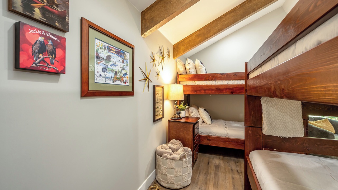 Photo of Bedroom in Summit Estates