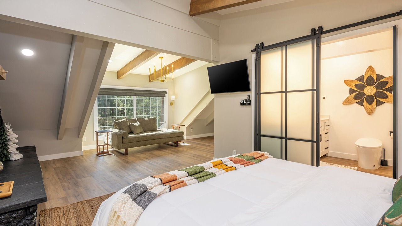 Photo of Bedroom in Summit Estates