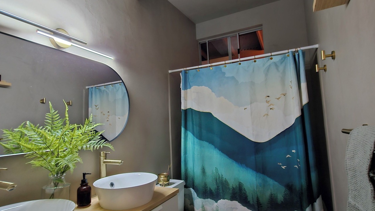 Photo of Bathroom in Arden-Arcade