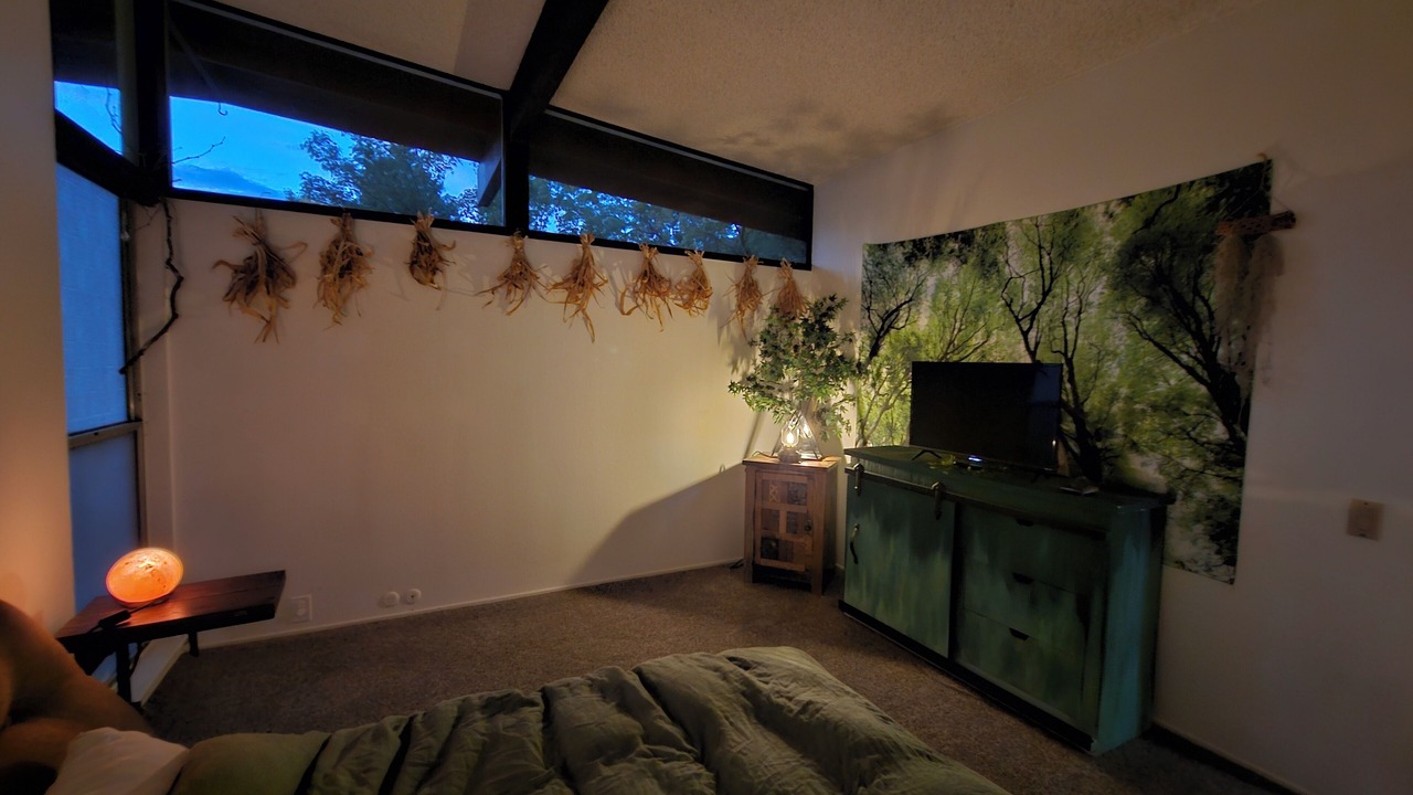 Photo of Bedroom in Arden-Arcade