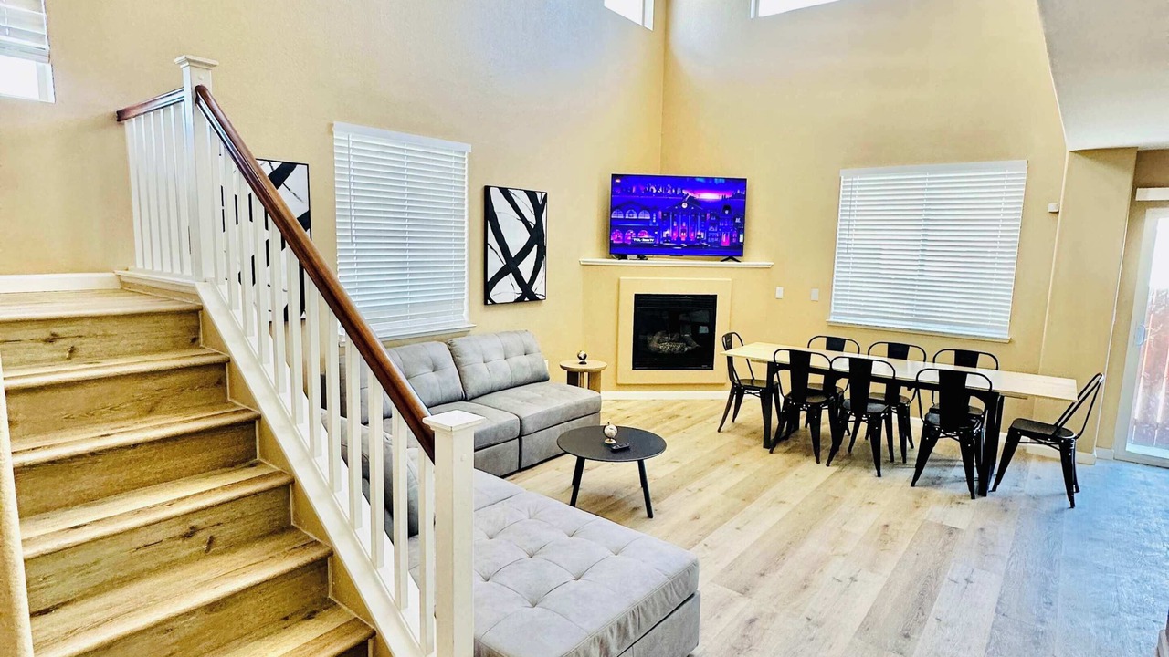 Photo of Livingroom in Reno