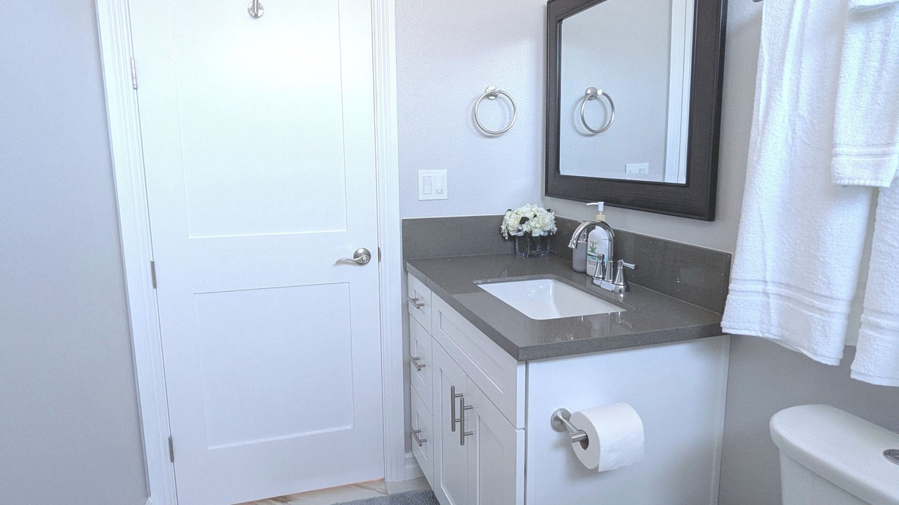Photo of Bathroom in Midway City