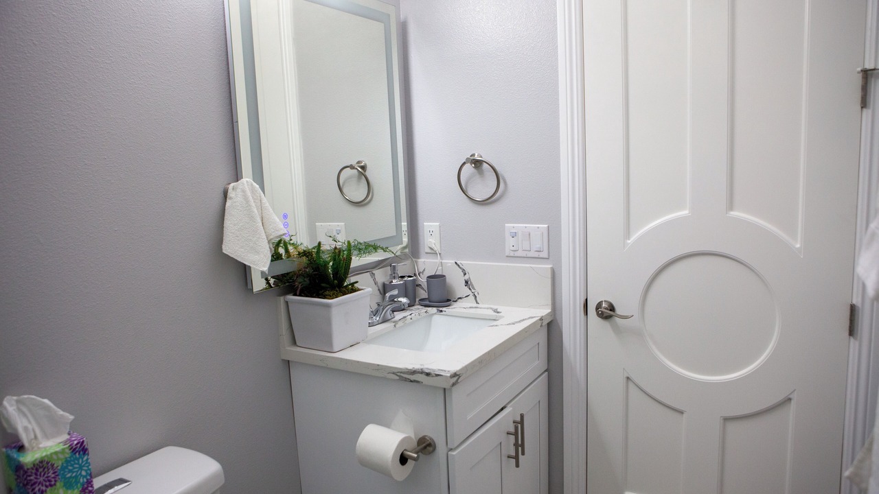Photo of Bathroom in Midway City