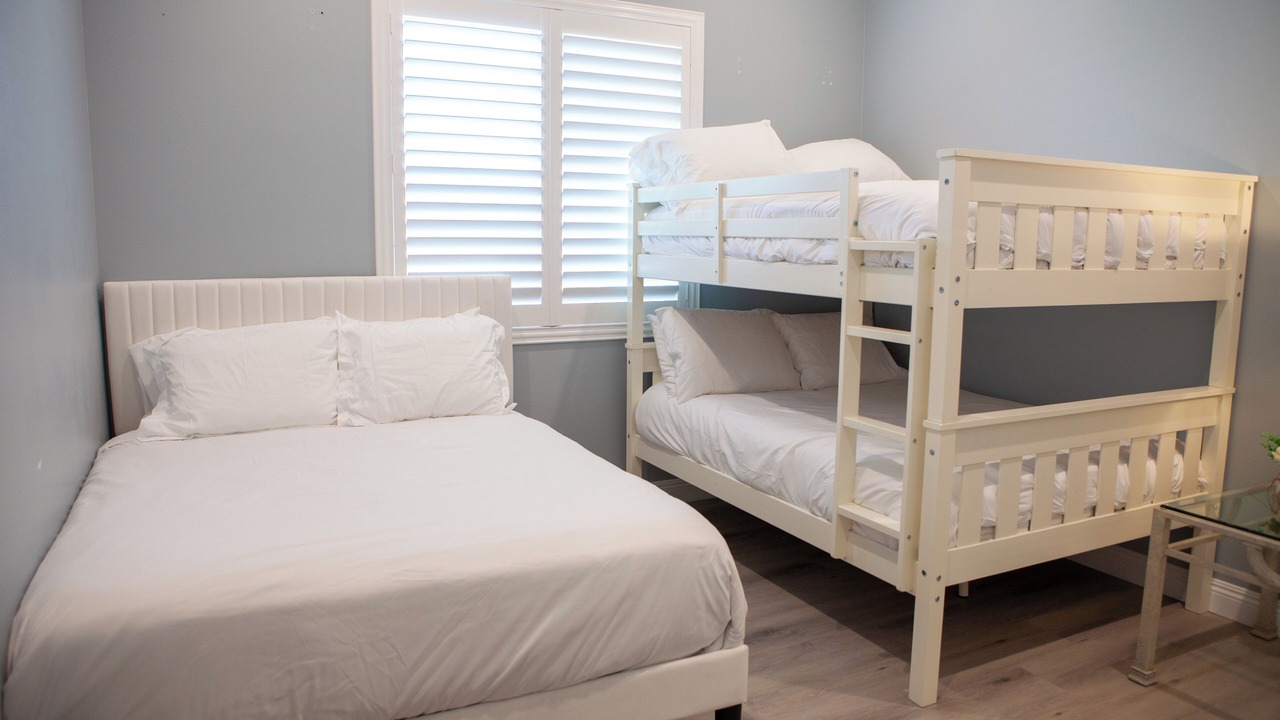 Photo of Bedroom in Midway City