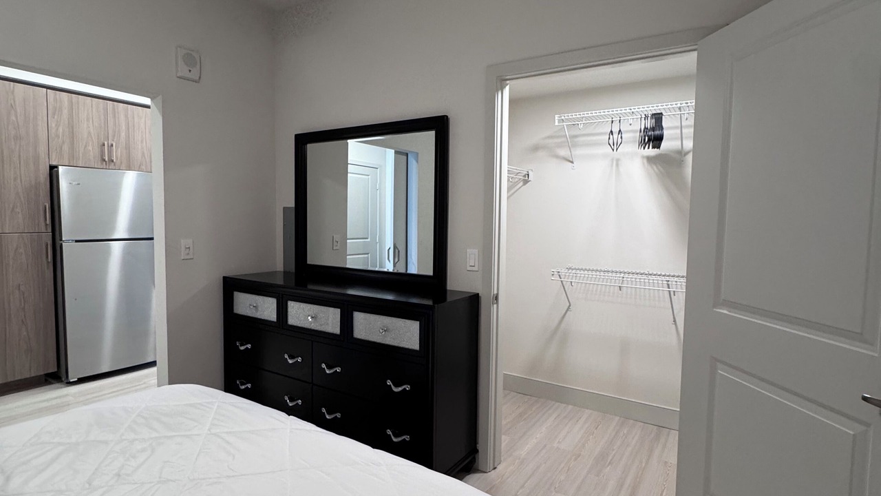 Photo of Bedroom in Midway District