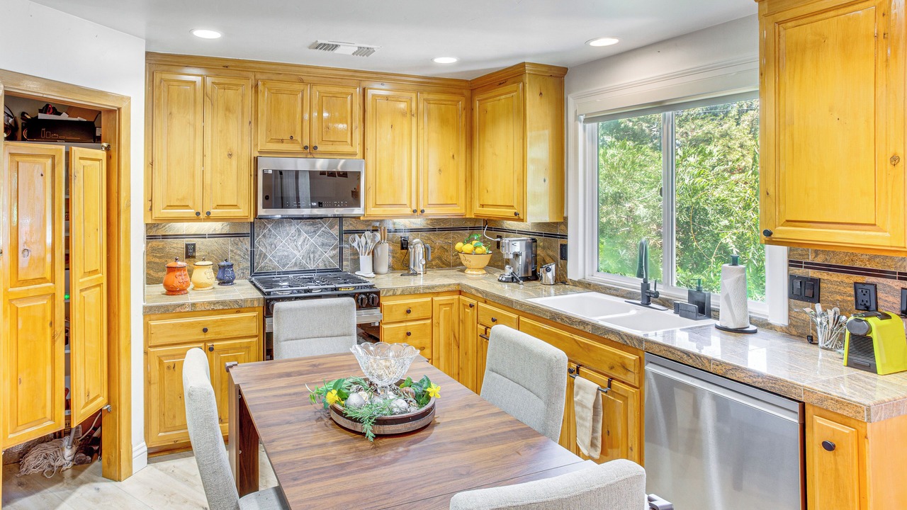 Photo of Kitchen in Crestline