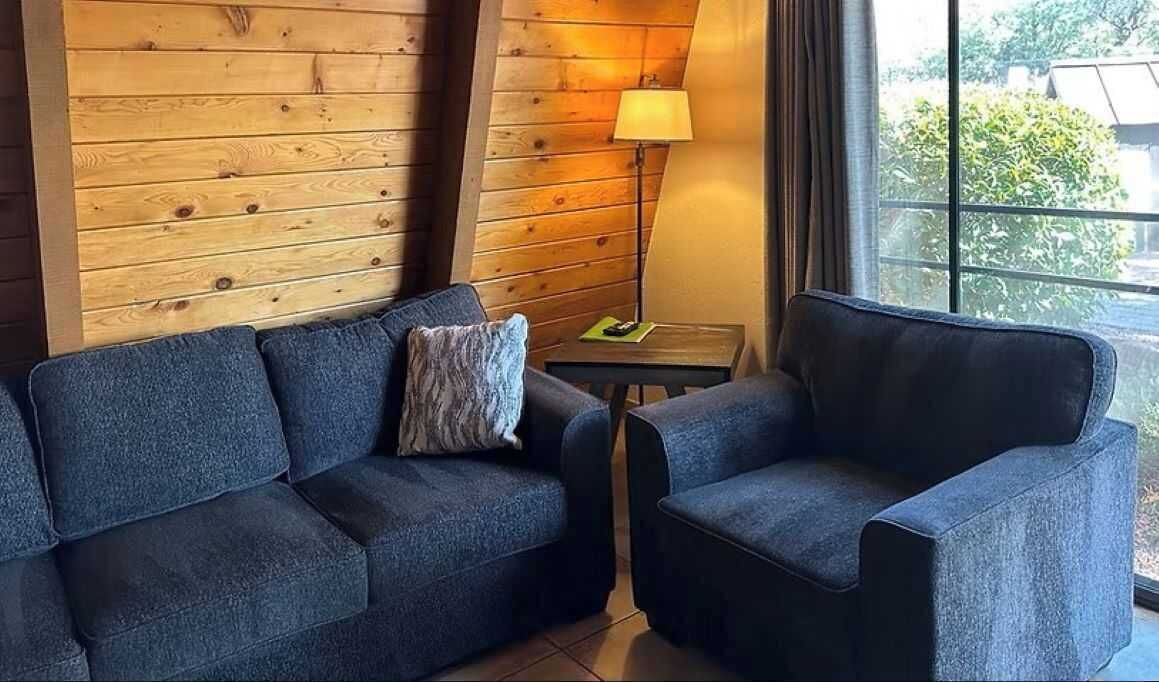 Photo of Livingroom in Oak Creek