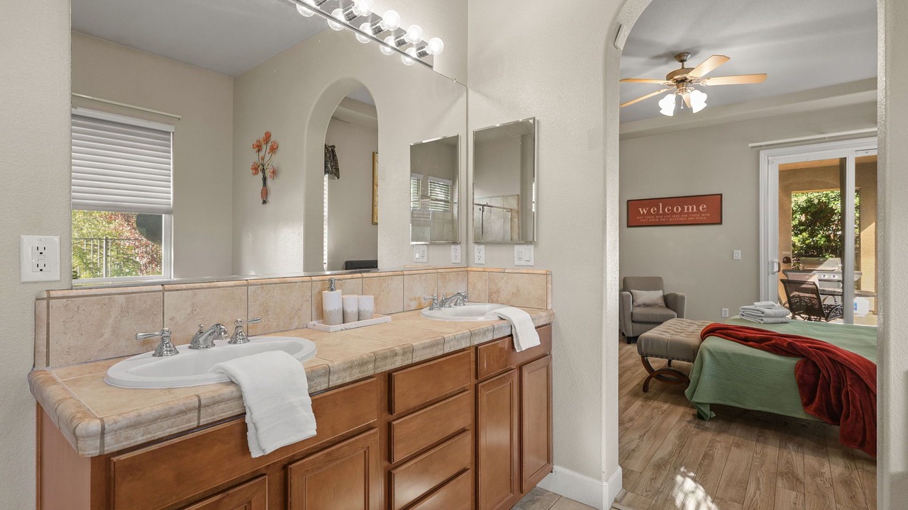 Photo of Bathroom in South Bechelli