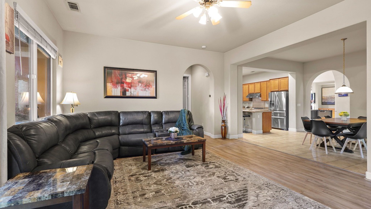 Photo of Livingroom in South Bechelli