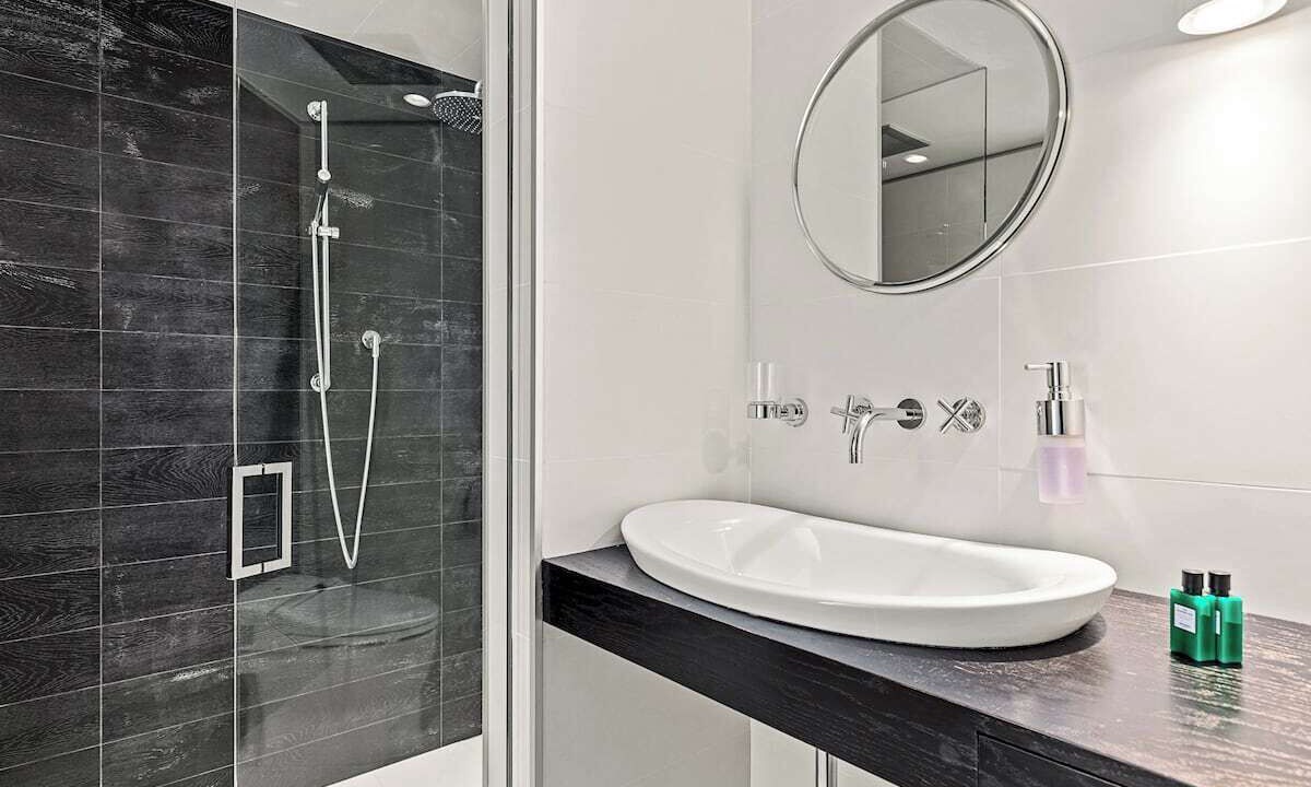 Photo of Bathroom in Hollywood Hills West