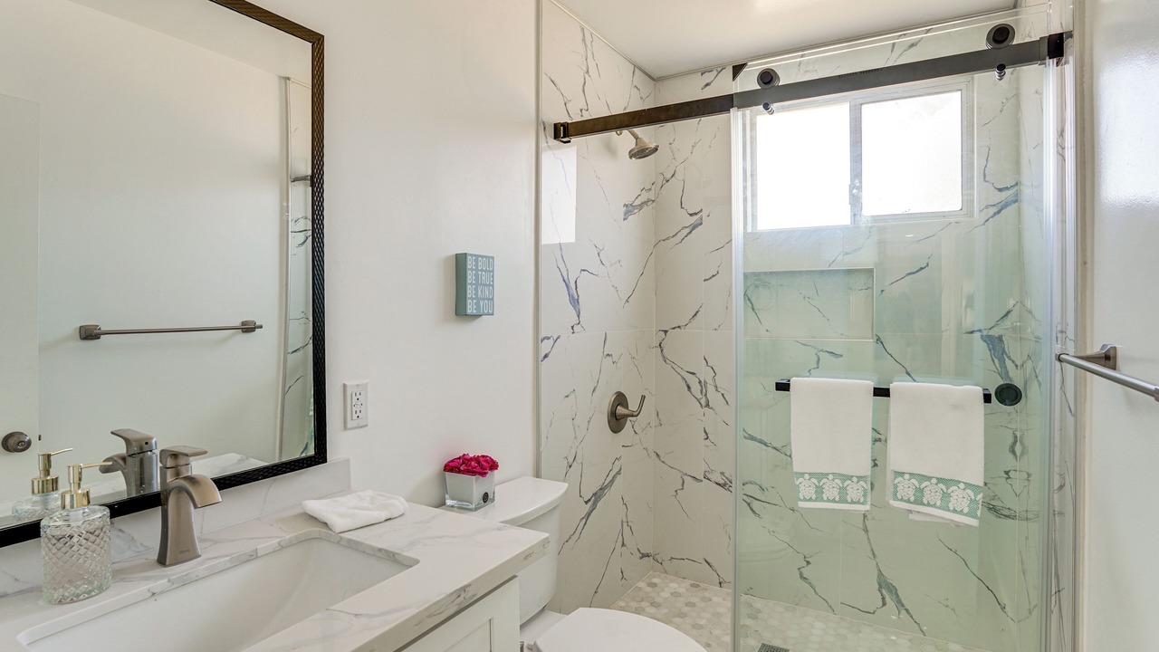Photo of Bathroom in Midway City