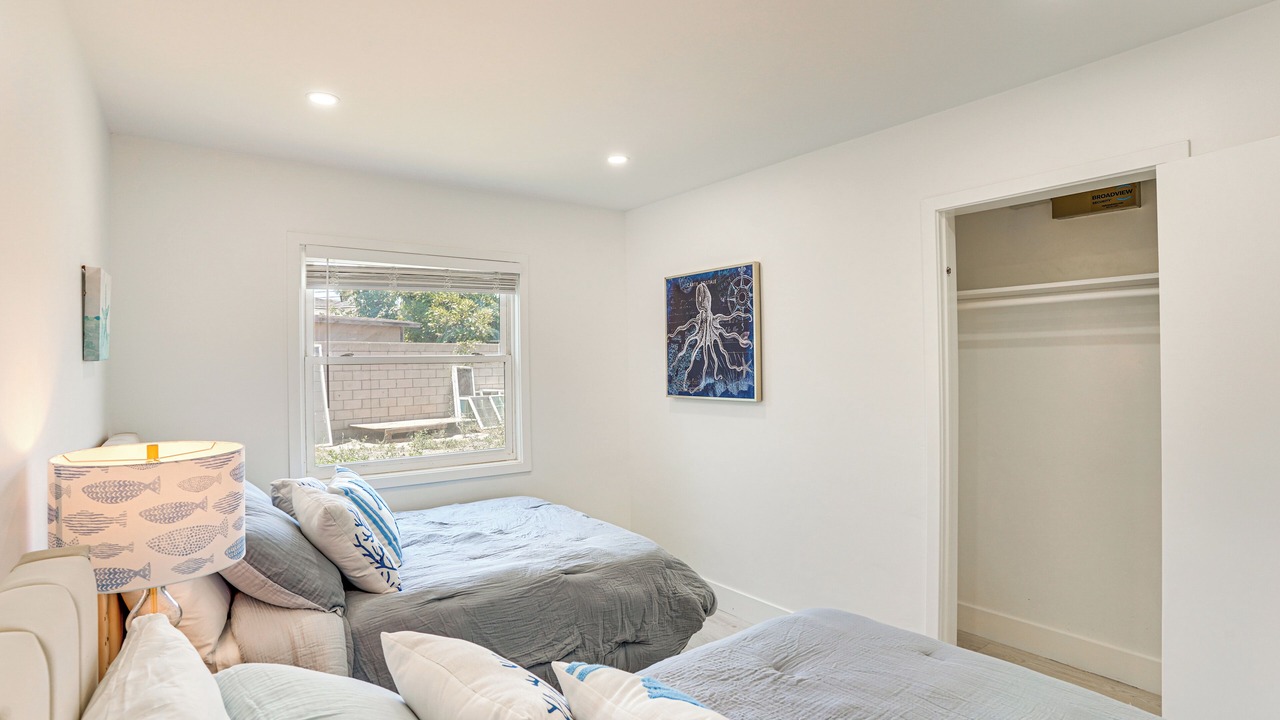 Photo of Bedroom in Midway City
