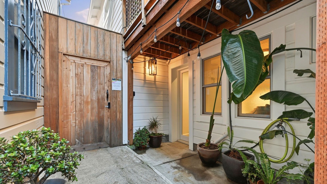 Photo of Outdoor in Mission Terrace