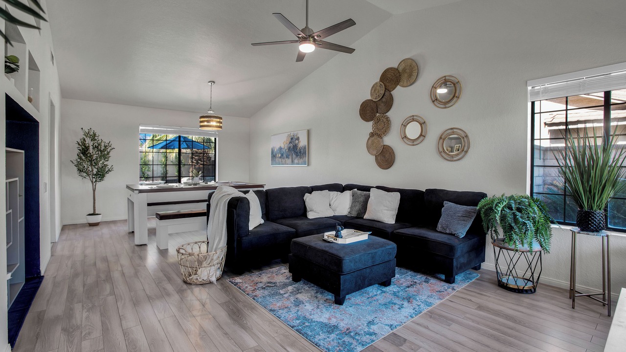 Photo of Livingroom in Palm Desert
