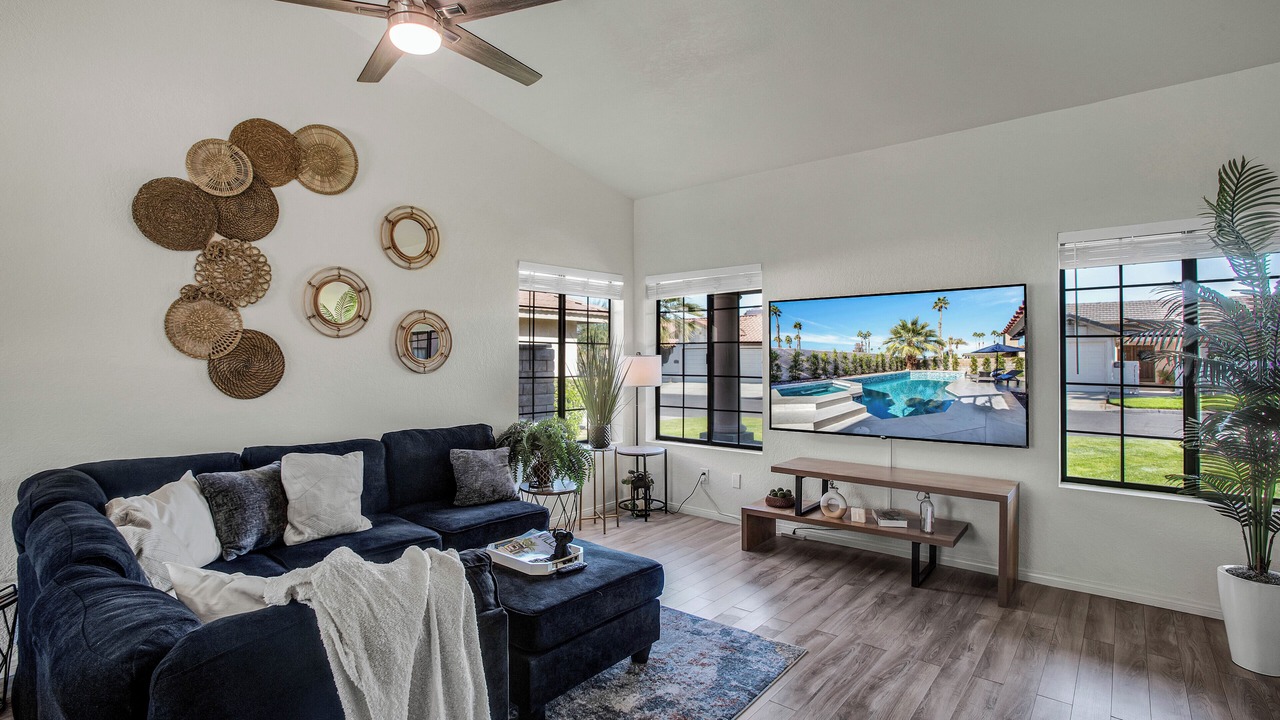 Photo of Livingroom in Palm Desert