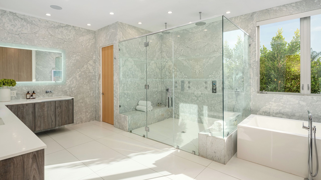 Photo of Bathroom in Los Angeles