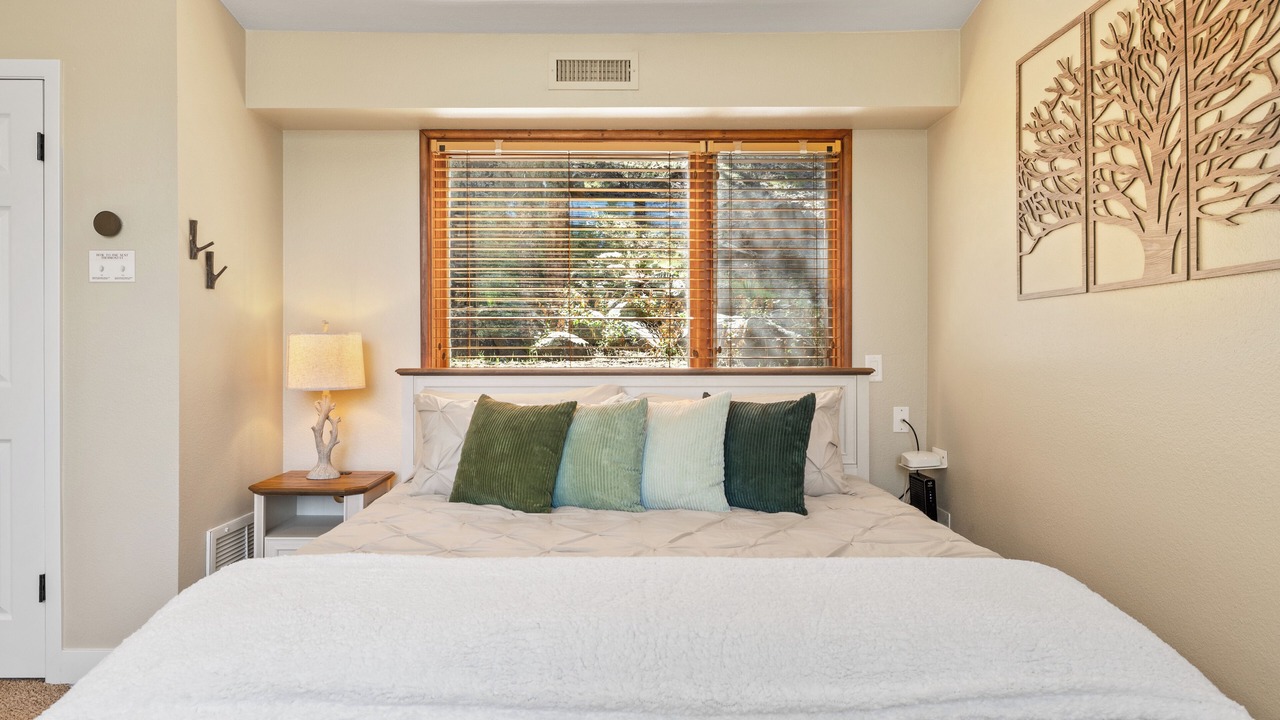 Photo of Bedroom in Mountain Club