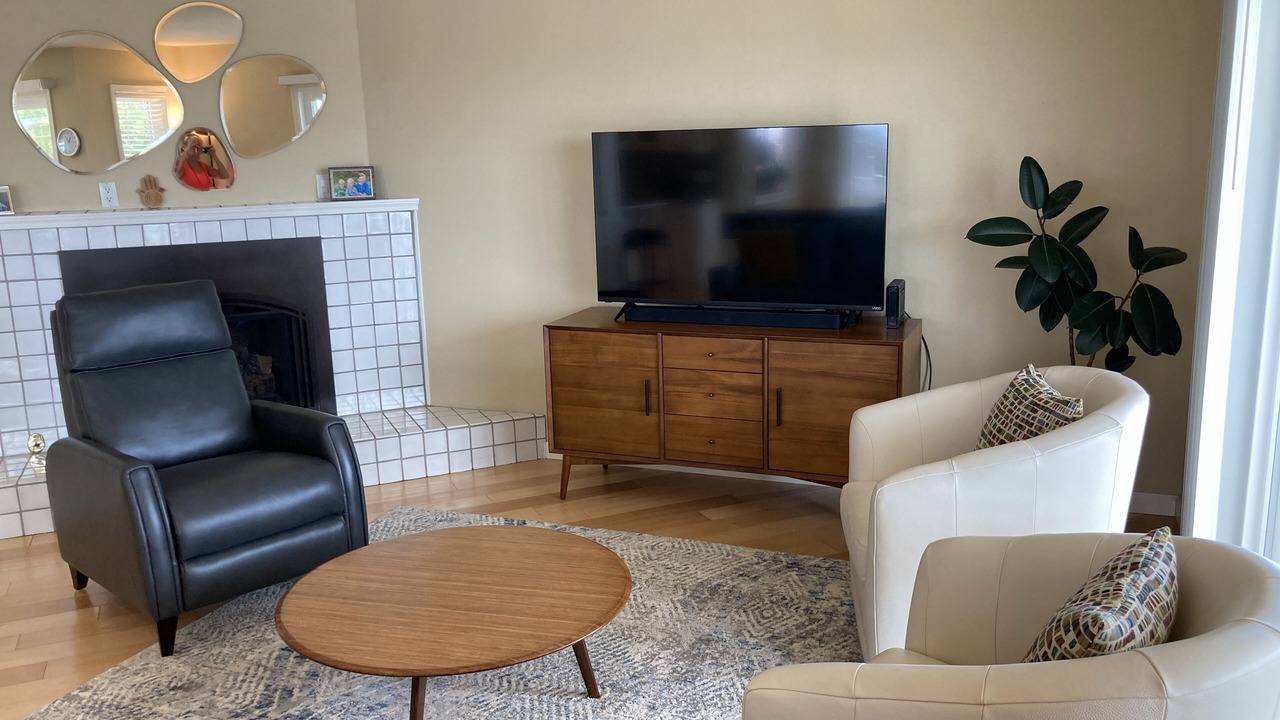 Photo of Livingroom in Discovery Bay