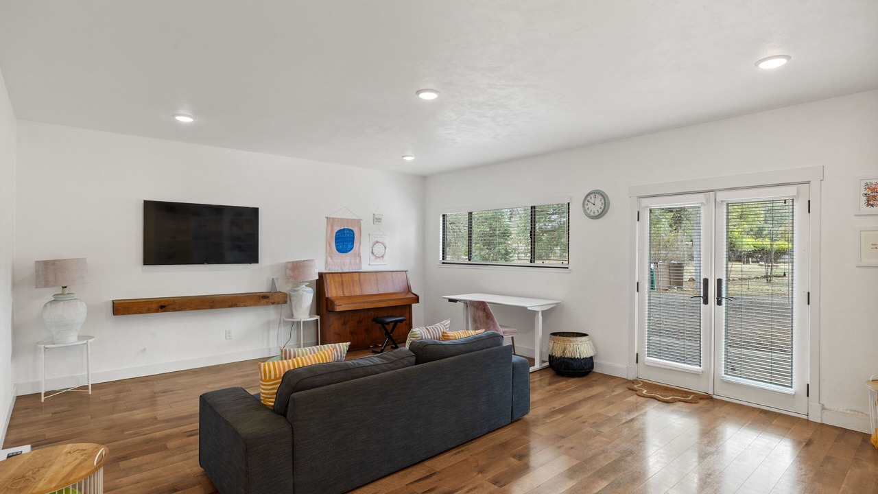 Photo of Livingroom in Columbia